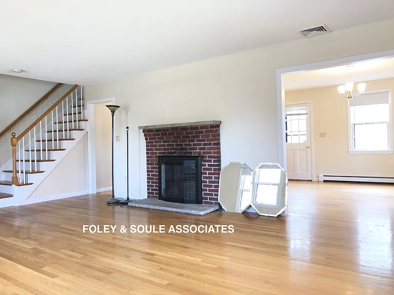 7 Oak St #5 — Photo 9