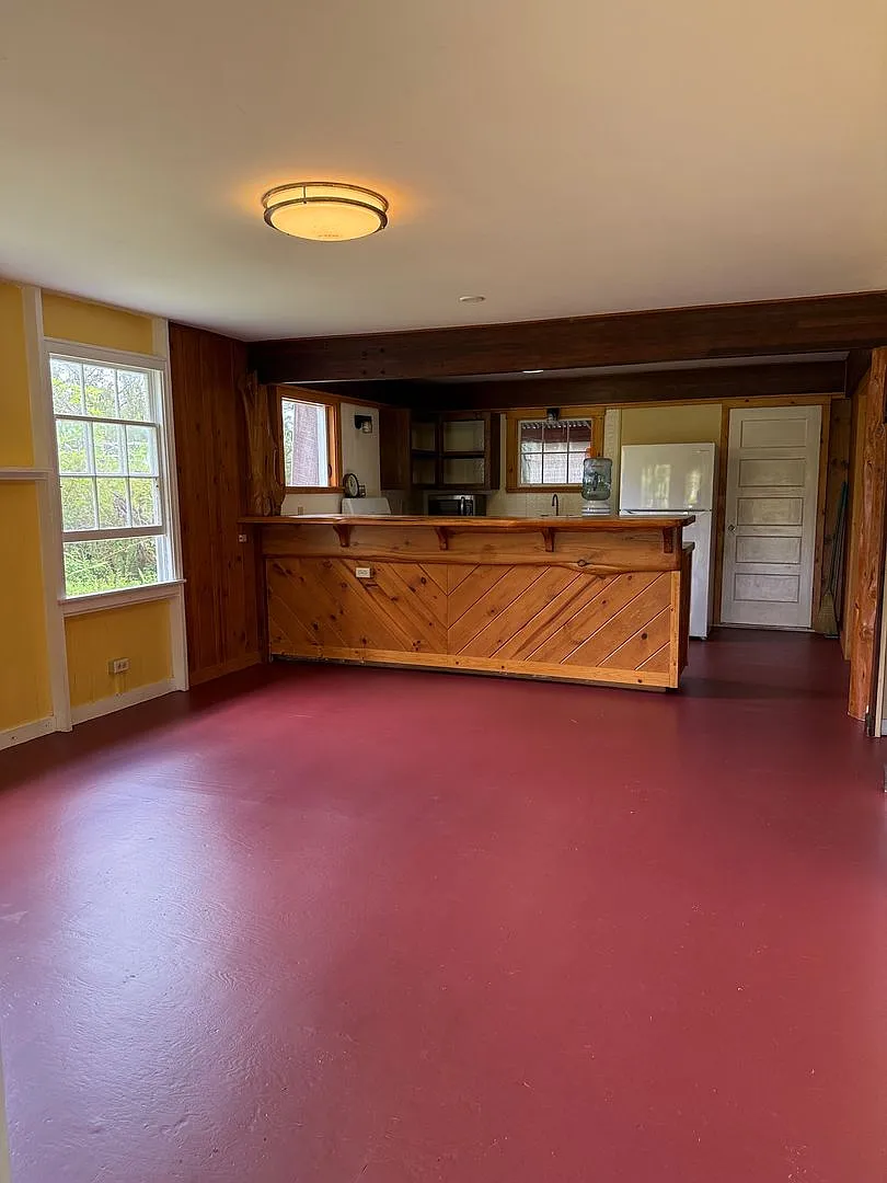 Cozy 2BR/1BA home in Fern Forest — Photo 2