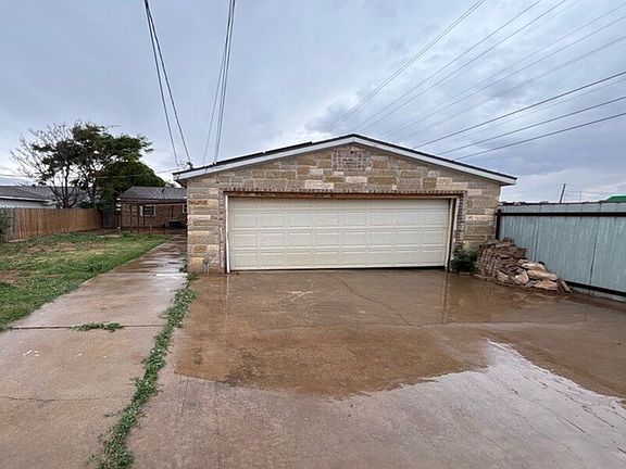 4th image of 2218 Joliet St