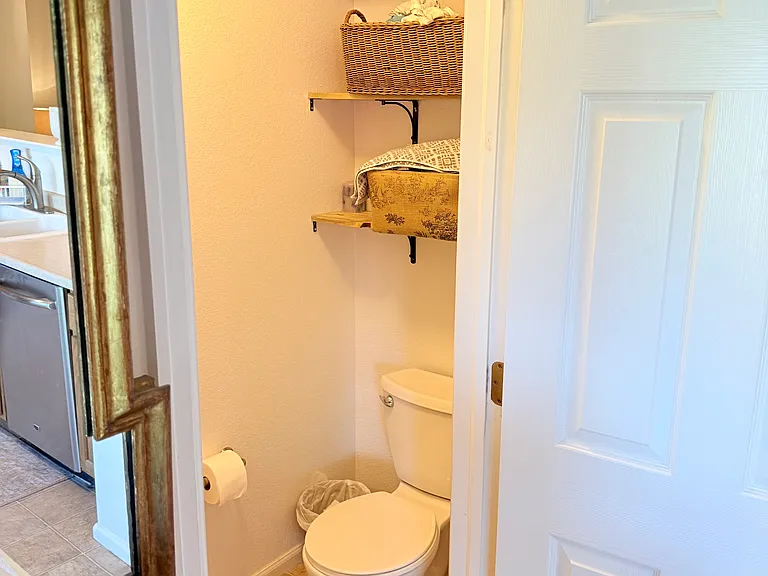 372 Smith Cir — Photo 16