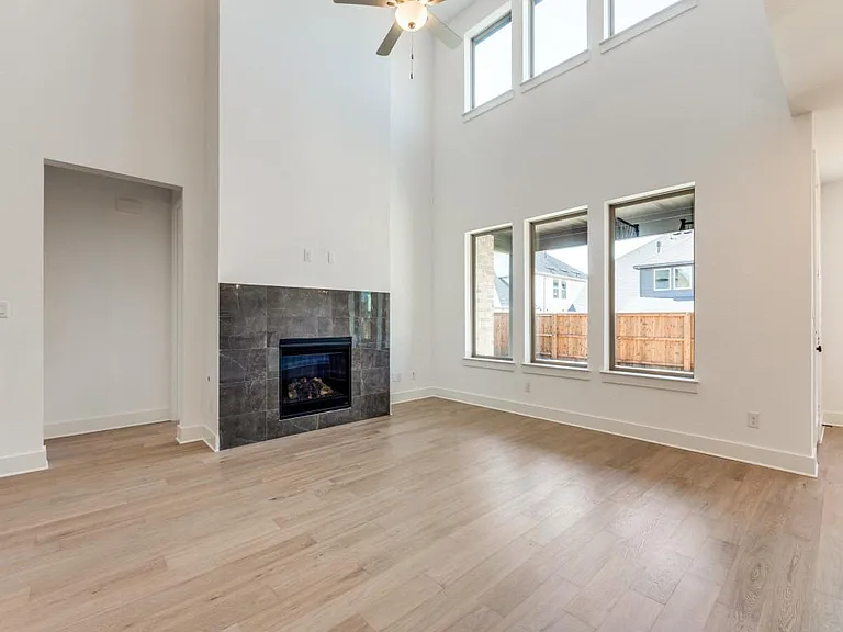 4421 Bandera Dr — Photo 5