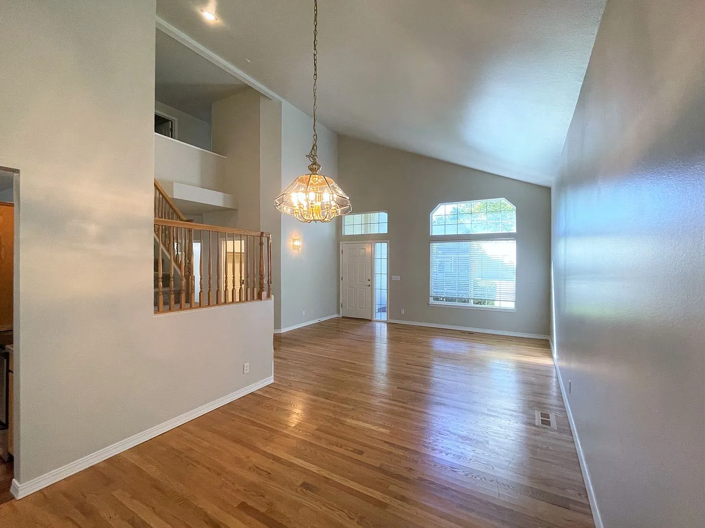 Beautiful 5bd 3ba home on corner lot, Edgeview Estates Sub in Boise — Photo 3