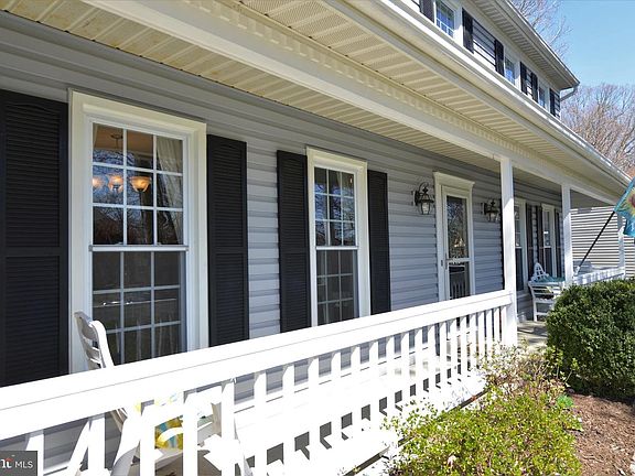 2nd image of 3138 Ironhorse Dr