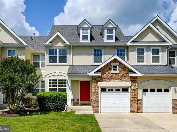 18 Peregrine Ct #18, Pikesville, MD 21208