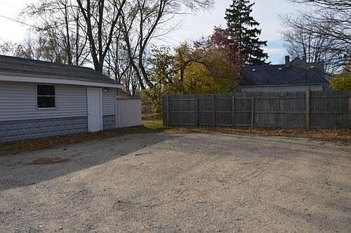 2nd image of 508 N Delia St #2