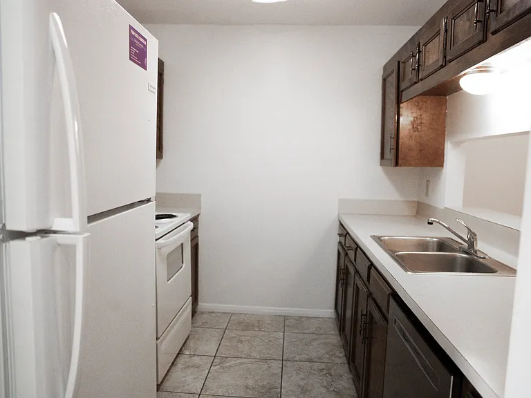 167 Southfield Pkwy — Photo 4