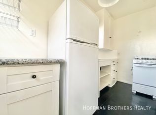8217 1/2 W 4th St #1/2, Los Angeles, CA 90048