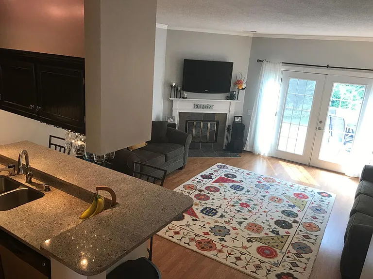 Kitchen/Living Room