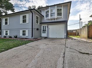 904 N Arrowhead Dr, Independence, MO 64056