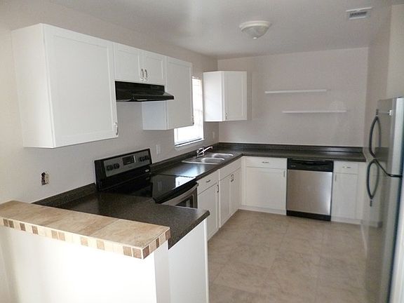 2nd image of 2836 Irondale St