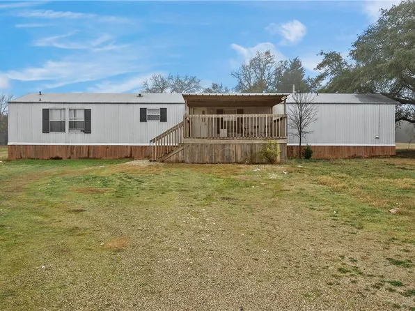 101 Mustang Dr, Eddy, TX 76524