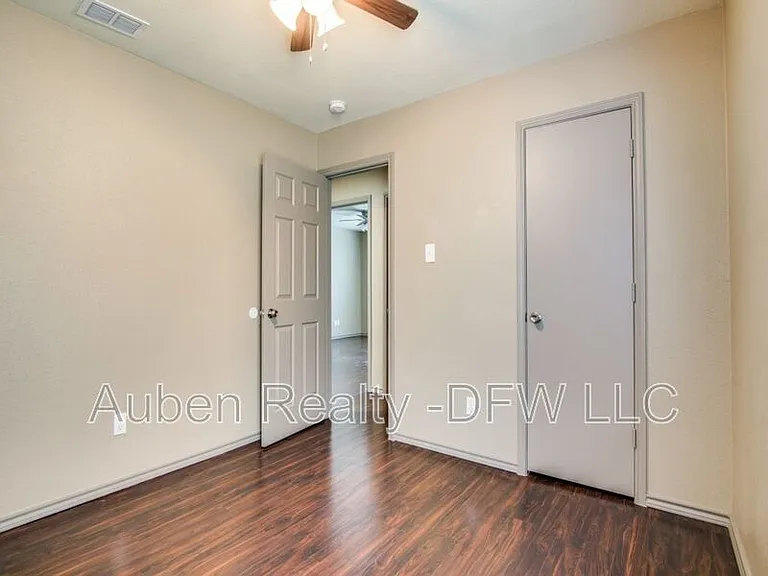 7716 Sable Ln — Photo 17