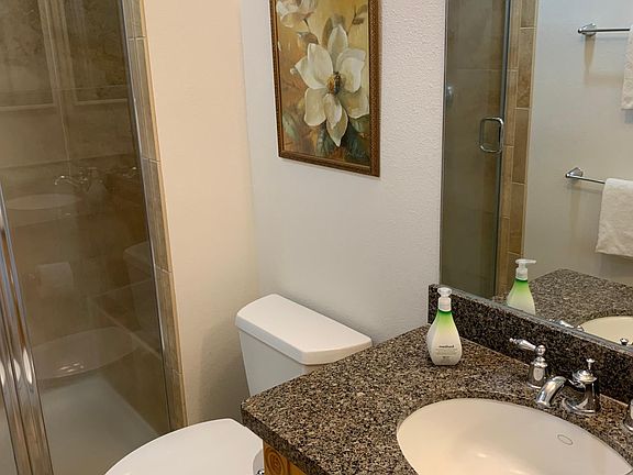 5th image of 92-1526 Aliinui Dr APT 3