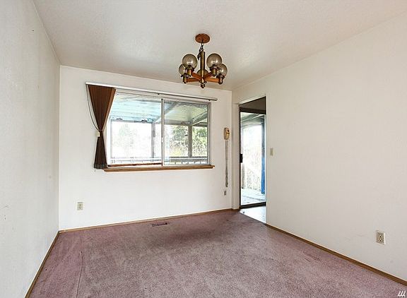 5th image of 9323 161st Street Ct E
