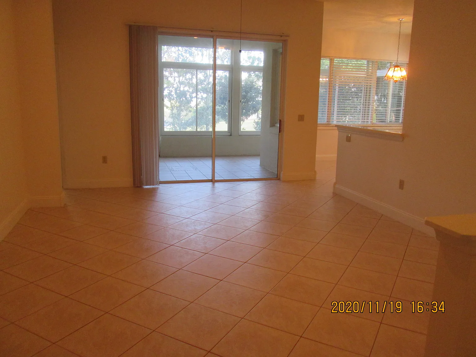 2 bed, 1745 sqft, $2,395 — Photo 4