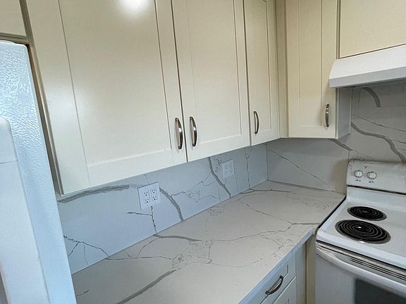 3rd image of 506 Hope Ter APT 4