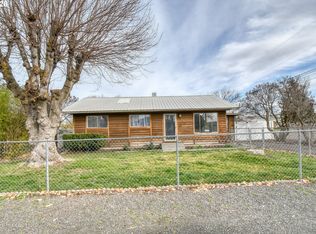688 SW Cedar St, Pilot Rock, OR 97868