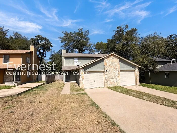 2 bed, 3.0 bath, 1012 sqft, $1,600 — Photo 2