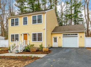 22 Lake Dr, South Hamilton, MA 01982