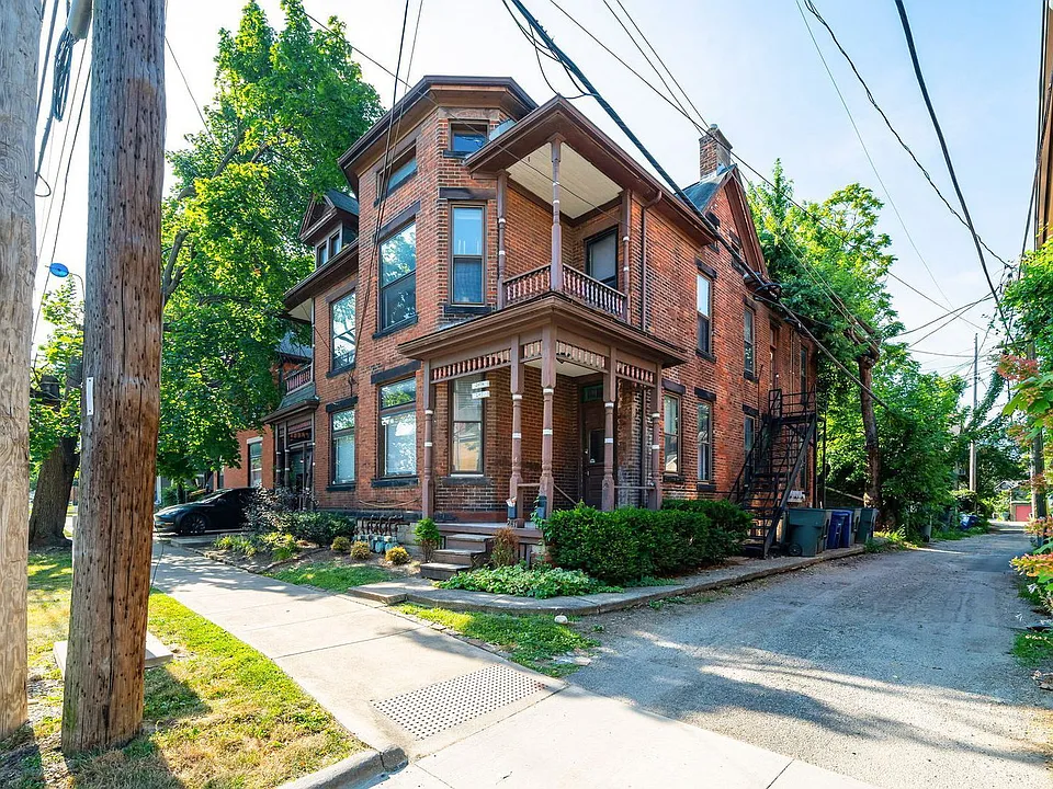 247 W 3rd Ave
