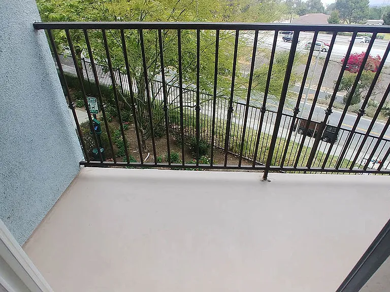 Almeria Townhomes — Photo 75