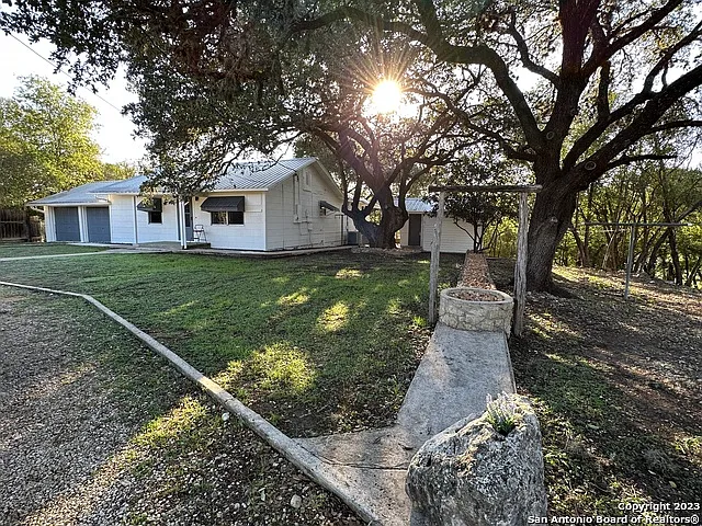 Building Photo - 502 Cypress St