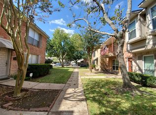 7893 Kendalia Dr, Houston, TX 77036