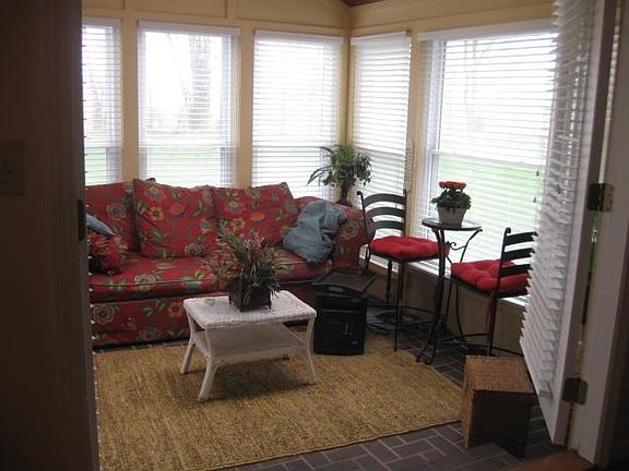 4th image of 21832 Angela Dr