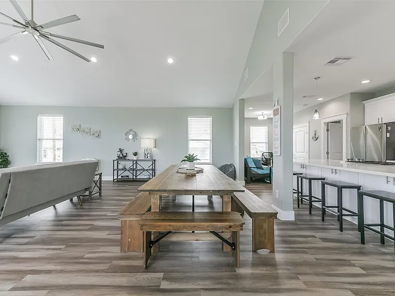 16630 Jean Lafitte Rd — Photo 25