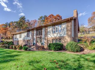 2739 Gleneagles Rd, Salem, VA 24153