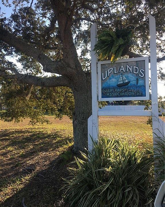 2nd image of Poincianna Dr