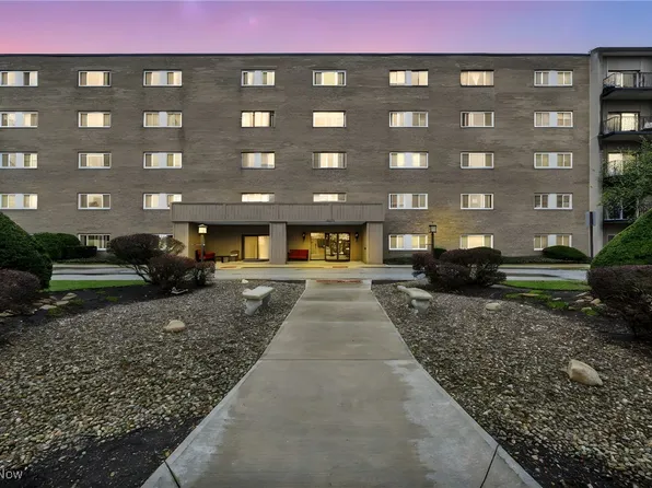 20333 Detroit Rd APT 107, Rocky River, OH 44116