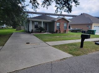 215 Lafitte St, Bridge City, LA 70094