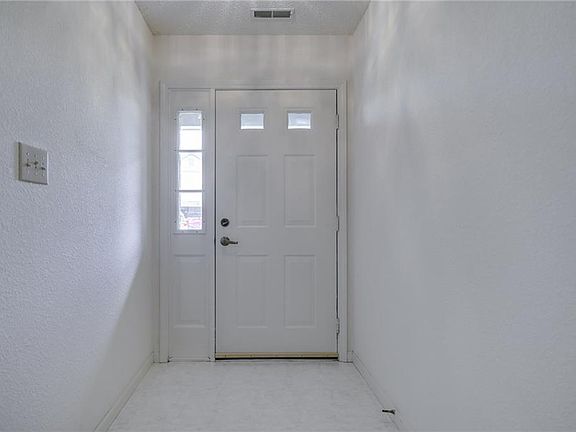 4th image of 5320 Rockwell Dr