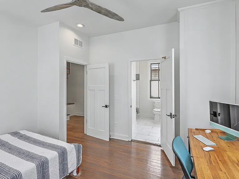 272 Coming St #C — Photo 17