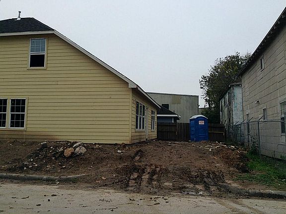4th image of 3702 McGowen St