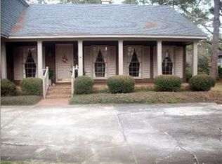1632 Valencia Dr, Albany, GA 31707