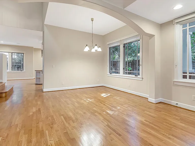 121 Boyer Ln — Photo 10