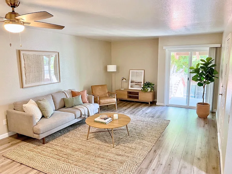 The Haven on 3rd — Photo 6