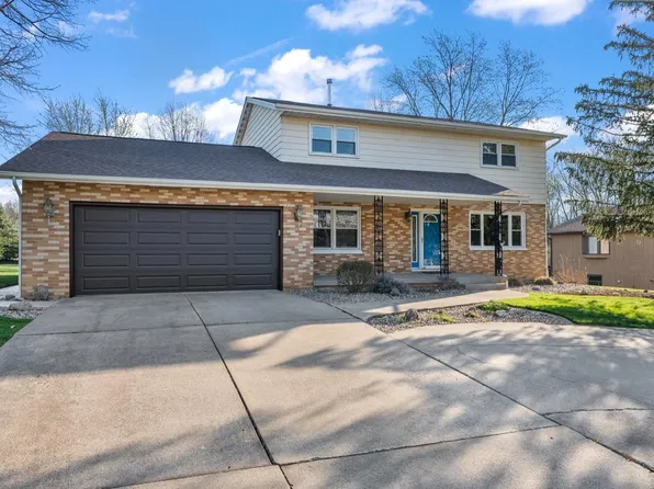 439 Scarborough Rd, Valparaiso, IN 46385