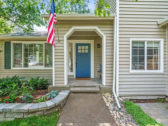 5th image of 7617 39th Avenue SE
