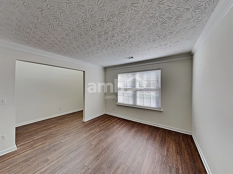 218 Wild Flower Ln — Photo 10