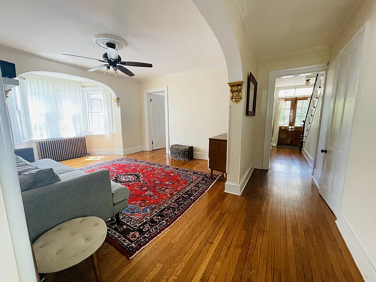 12 Parrott St — Photo 15
