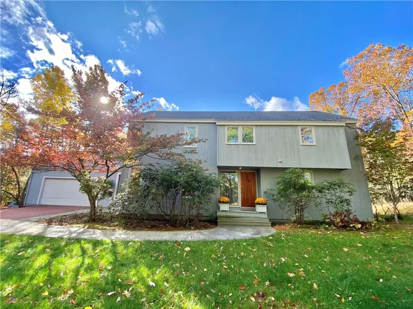 32 Estates Dr, Elmira, NY 14903