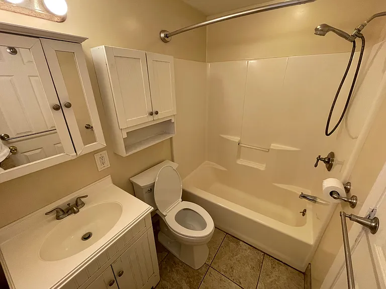 16 Bowstring Way — Photo 35