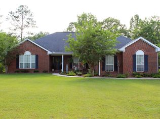 23507 Robert E Lee Rd, Lucedale, MS 39452