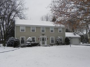 3265 Applegate Ln, Brookfield, WI 53005