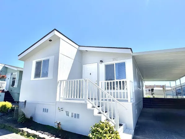 23 Sea Breeze Dr #23, Half Moon Bay, CA 94019