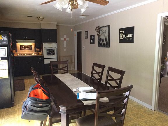 dinning room off carport