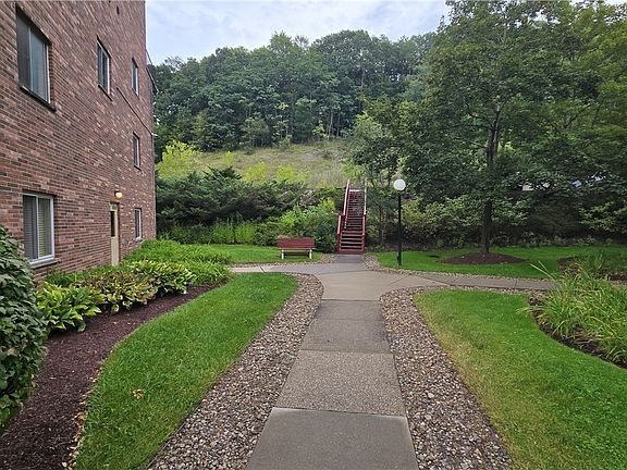 2nd image of 315 Solon Rd APT 202